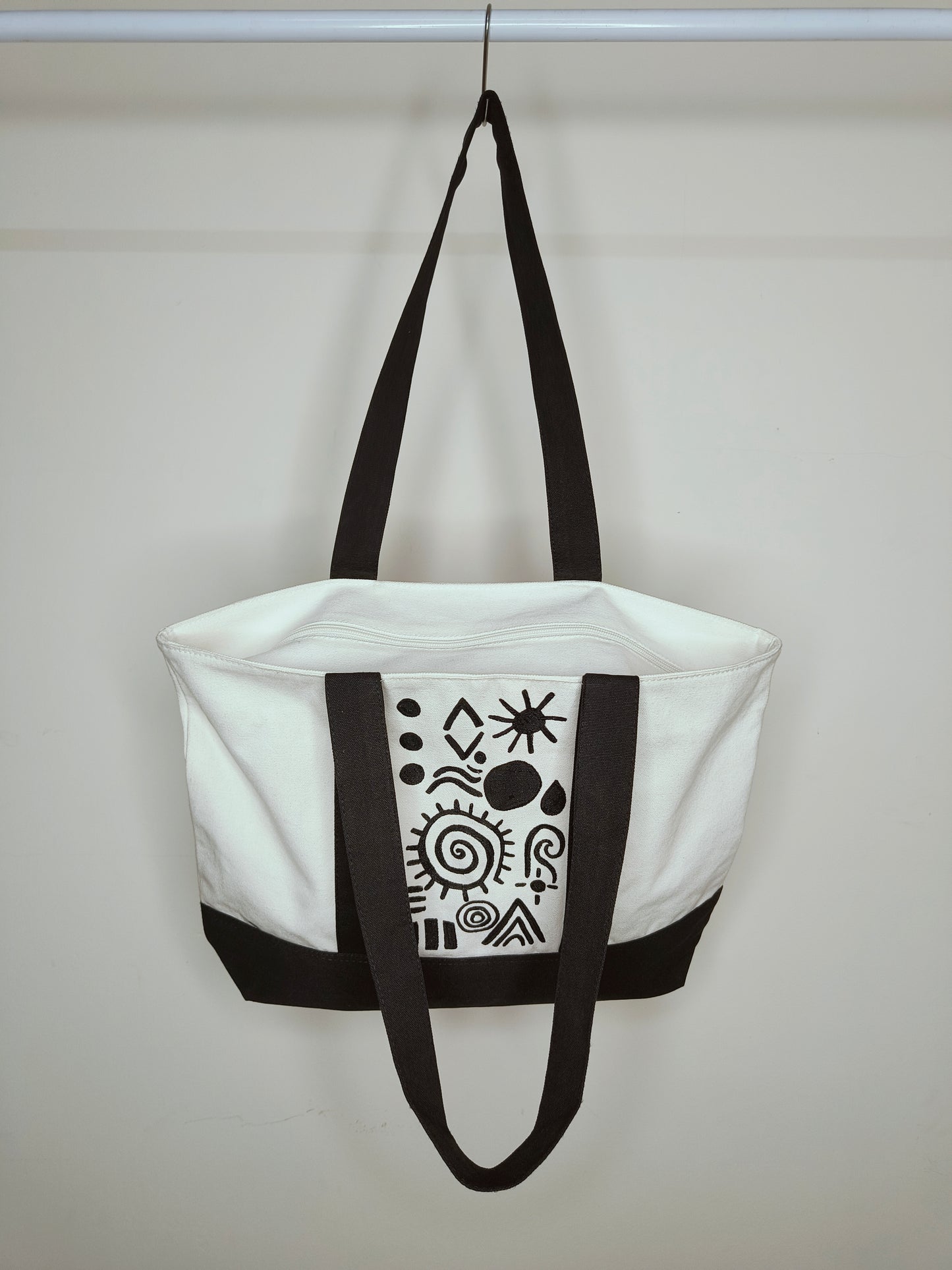 Black & White Boat Tote Bag