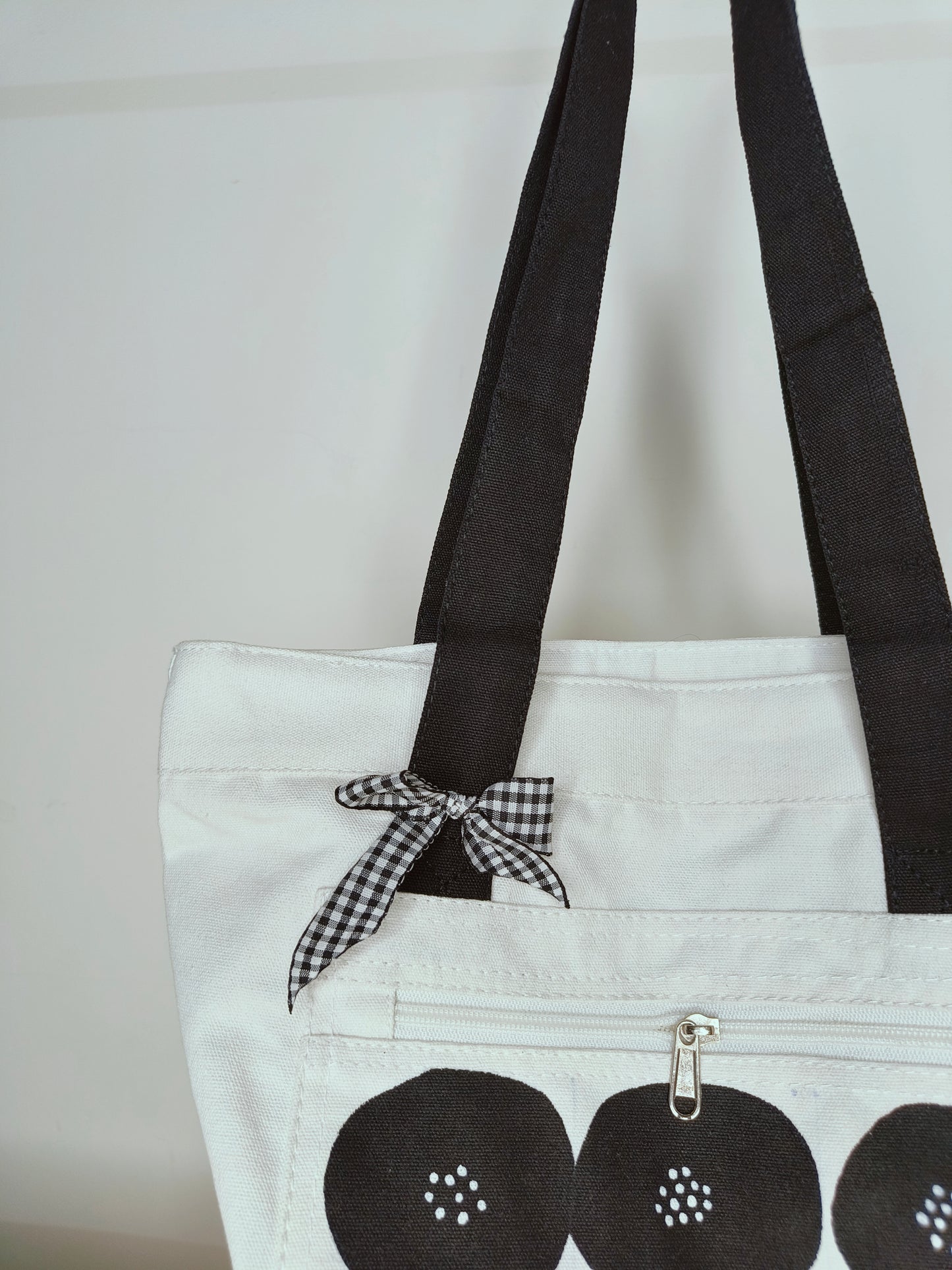 Minimalist Floral Grid Tote Bag |